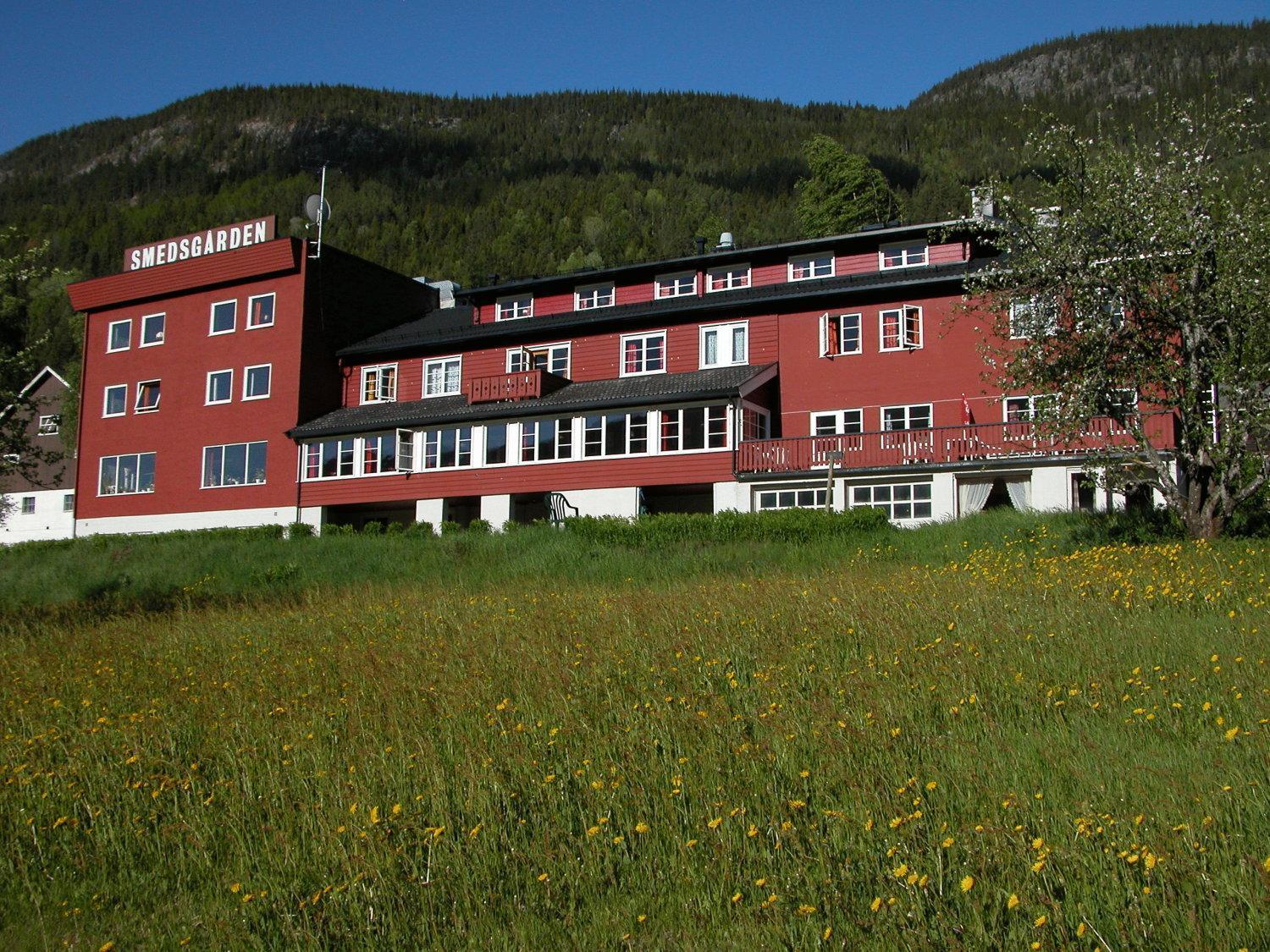 Smedsgarden Hotel Несбиен Экстерьер фото