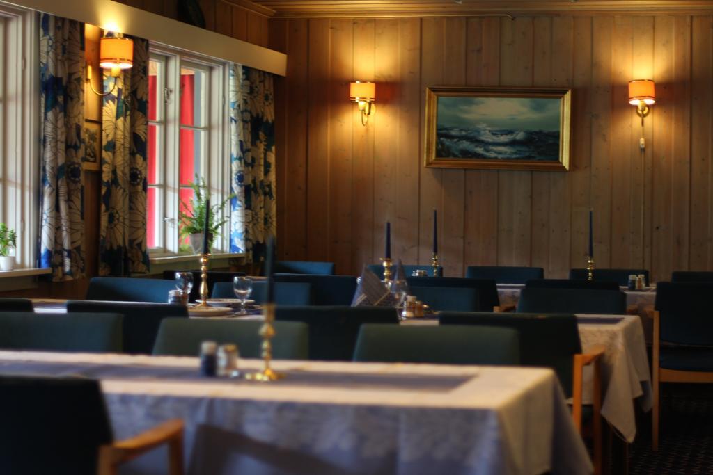 Smedsgarden Hotel Несбиен Экстерьер фото